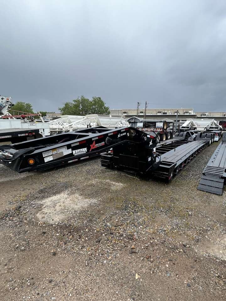 55 Ton Lowboy For Rent
