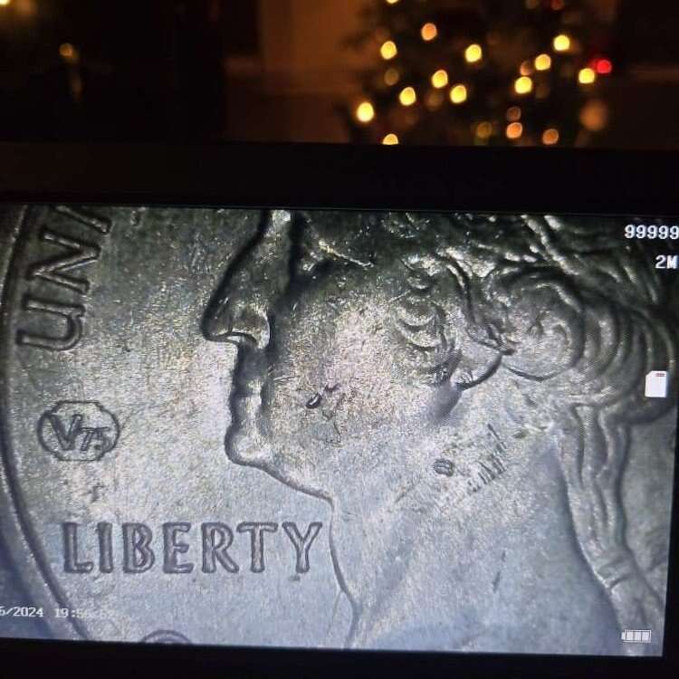 2020 V75 WWII end coin