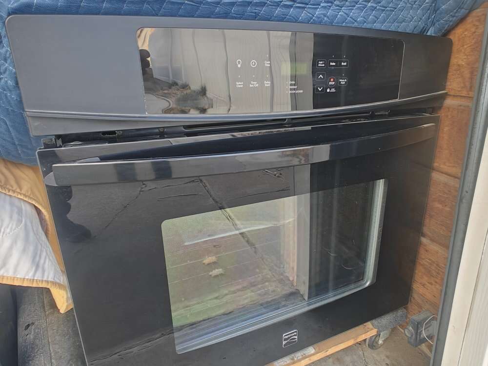 Black Oven and Stove Top(Twin Falls)