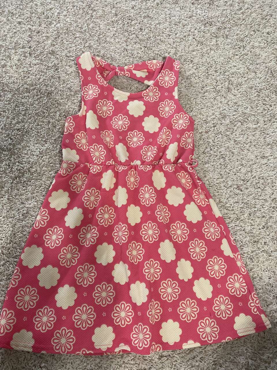 Pink dress size 10-12 like new