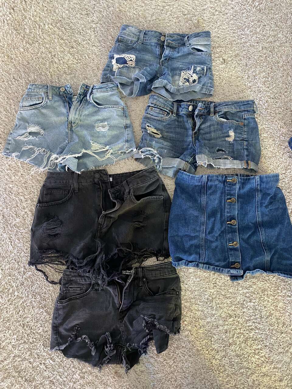 Women shorts set brand name size 2-4