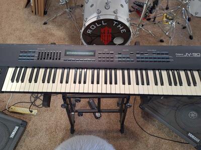 Roland JV 90 with expansion