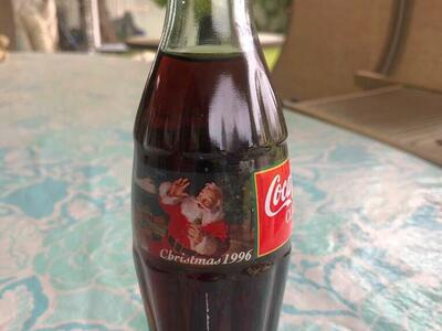 Commemorative Coke Bottle Christmas 1996
