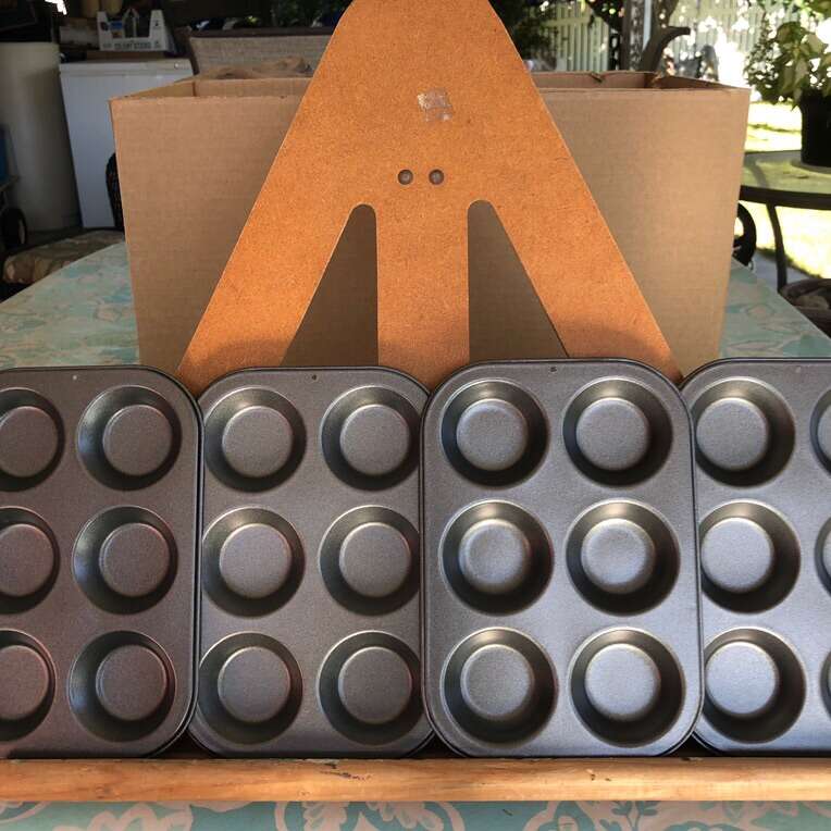 Four Mini-topper Muffin Or Dessert Trays