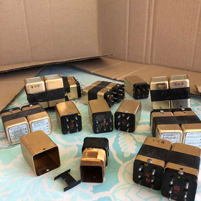 Motorola? Frequency Crystal Housings