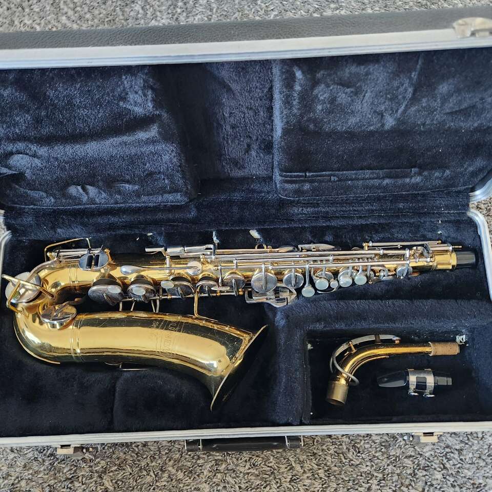 1986 Bundy Selmer Alto Sax… Musical Instruments