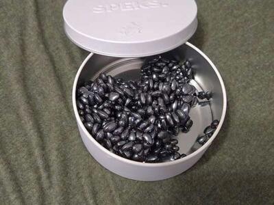 Speks Magnetic putty