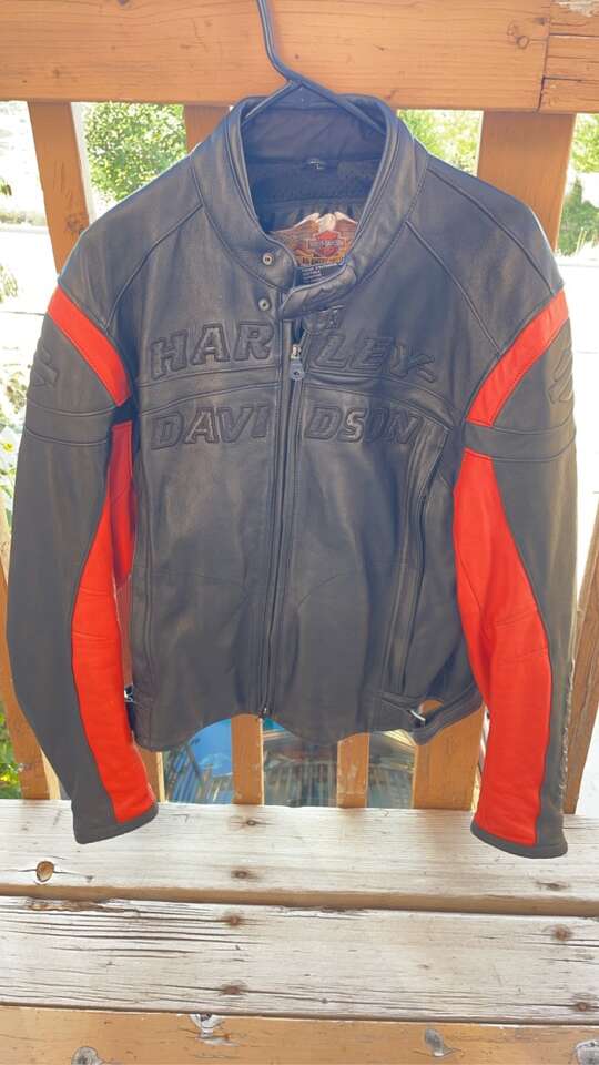 LIKE NEW HARLEY LEATHER JACKET L mens
