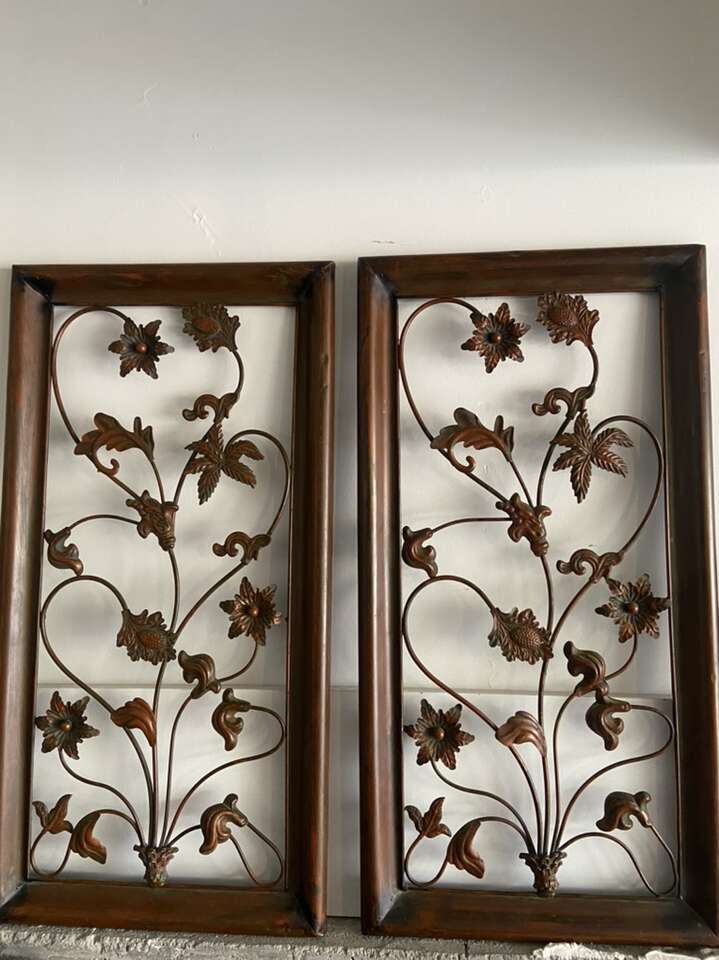 Metal Wall Frame Decor