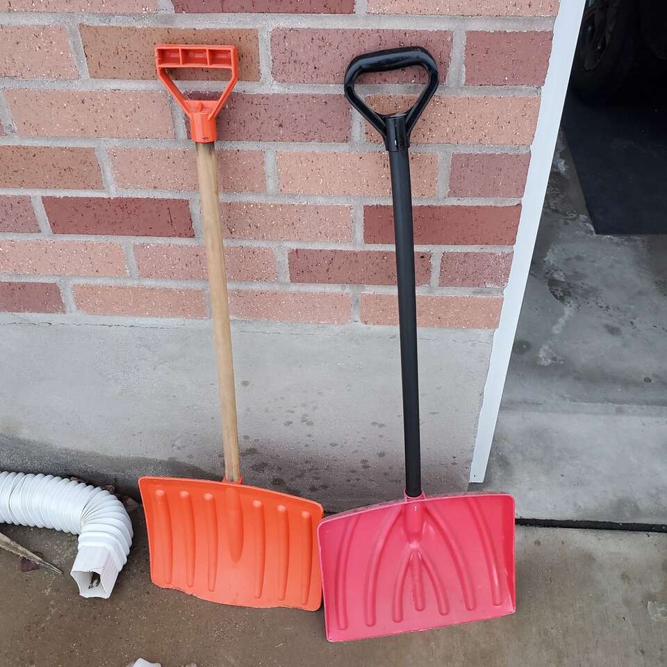 Kid's Snow Shovels