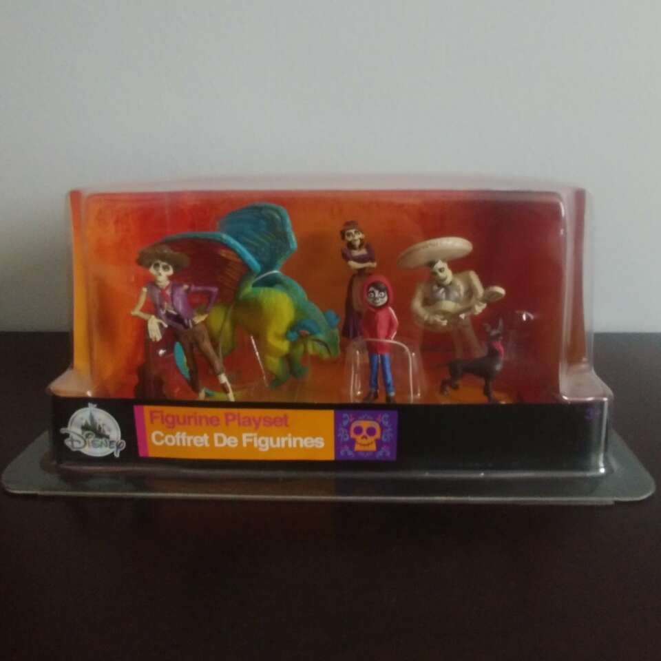 Brand New Collectible Coco Figurine Playset