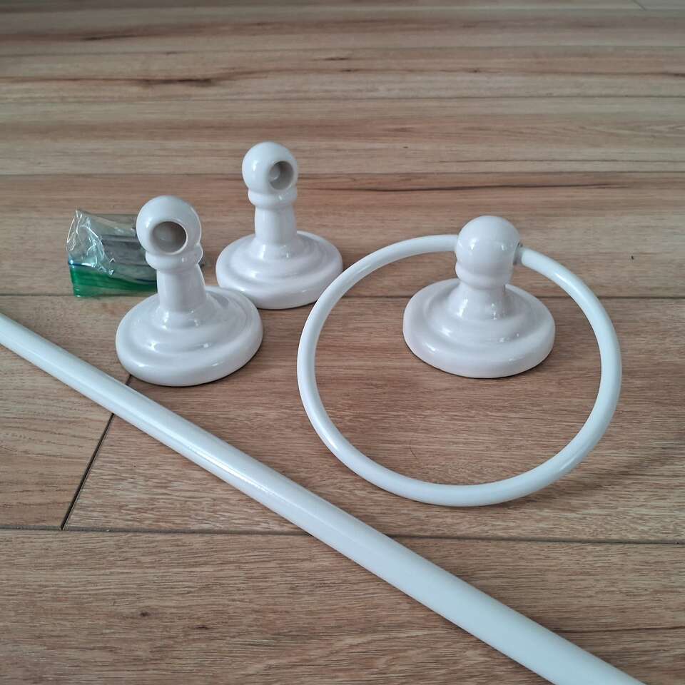Bathroom Hardware Set