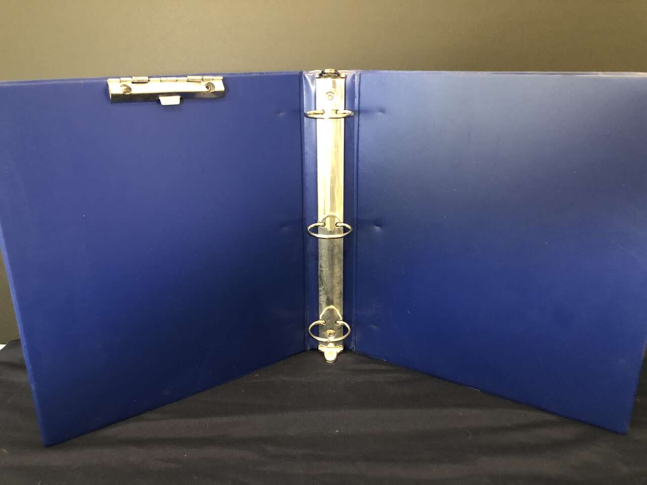 1.5" 3-Ring Binder with Inner Clipboard Clip and No Pockets