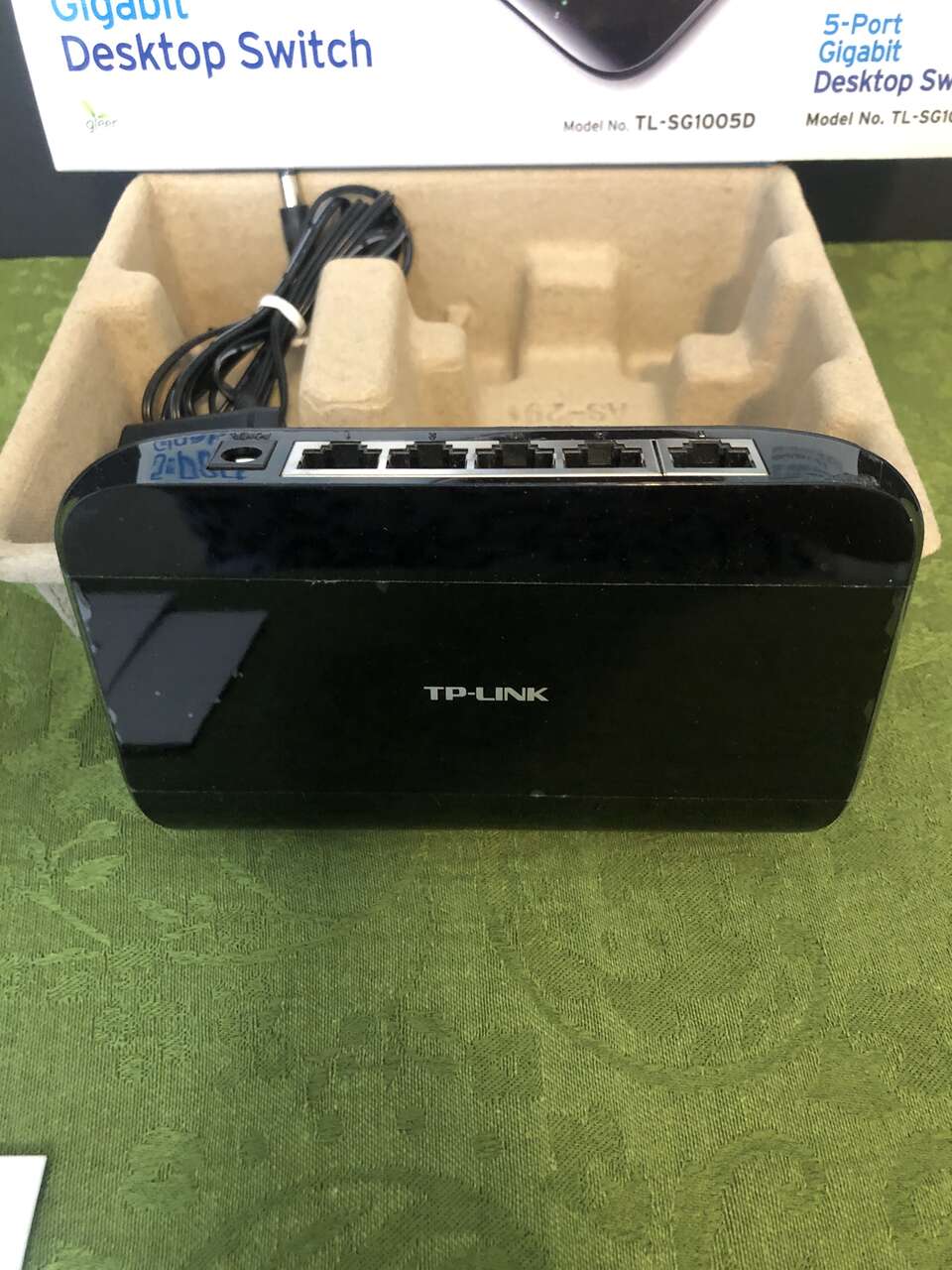 (open box) TP-Link 5-Port Gigabit Desktop Switch