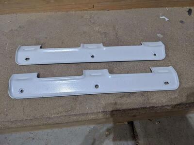 97-01 Jeep Cherokee XJ Bumper End Cap Bracket Set