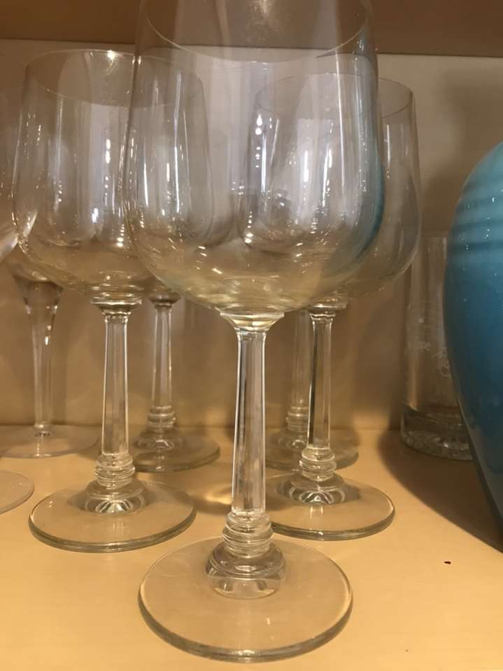 5 Vintage Wine Glasses 1980s