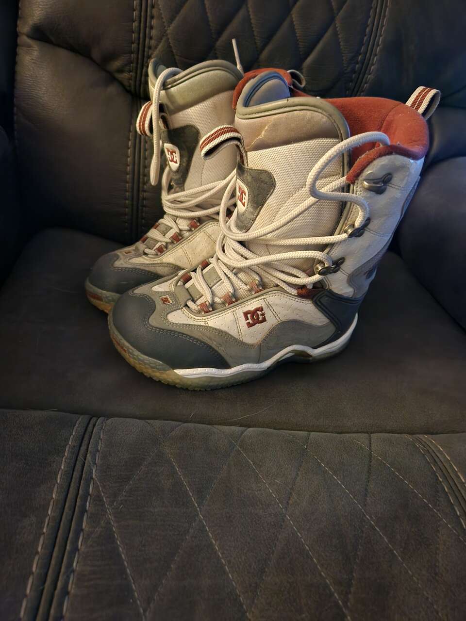 DC snowboard boots