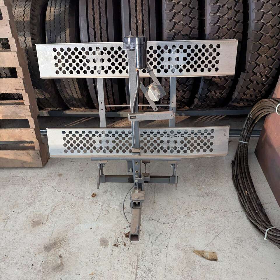 Power chair lift for car