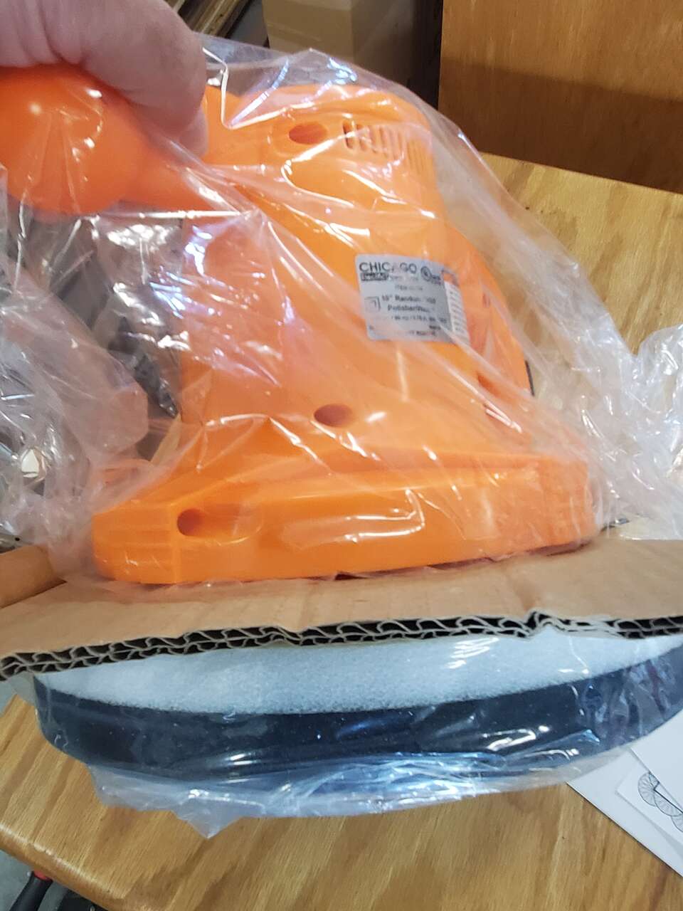 Chicago 10 in random orbital polisher / waxer NEW