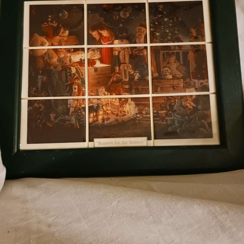 Faux tile Christmas picture