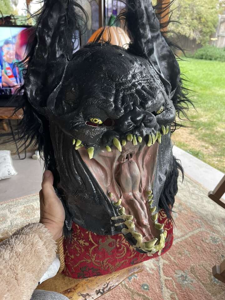 LARGE well Made Vampire Bat Halloween Mask