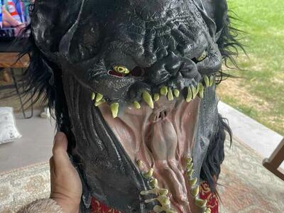 LARGE well Made Vampire Bat Halloween Mask