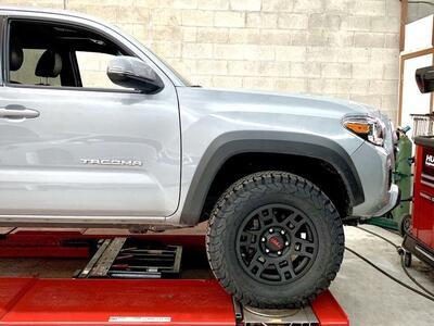 TRD Pro | Wheel Package | 17in Matte Black Toyota Rims | 265/70r17 BFG Ko2 | Toyota Tacoma | 4Runner | Tundra | 265 70 17
