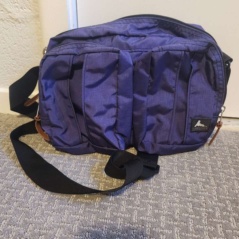 Gregory Shoulder bag