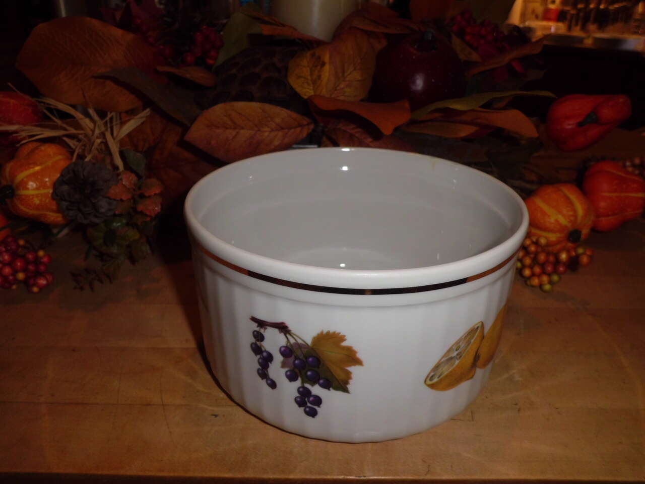 Souffle Bowl - Evansham Gold by Worcester