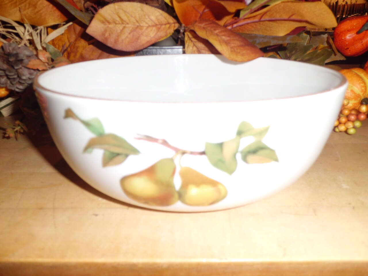 Evansham Gold by Worcester Round Serving Bowl