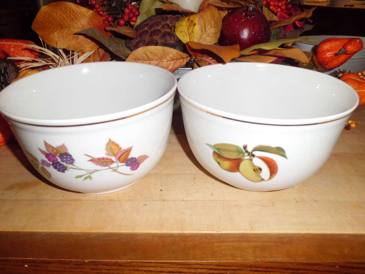 Evansham Gold Round Pudding Bowls