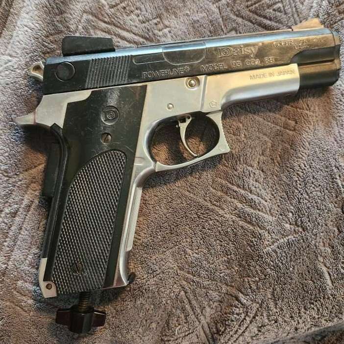 Classic Daisy model 93 Co2 bb gun