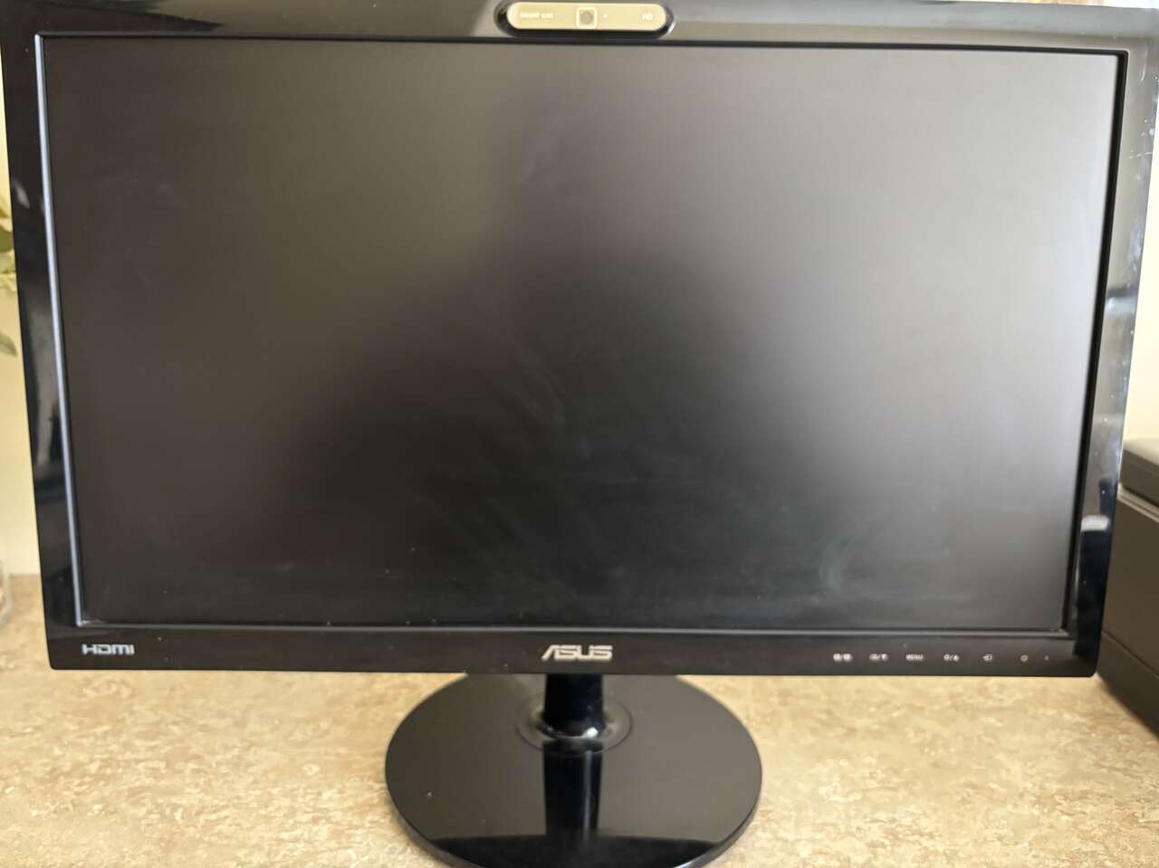 Asus 22” Monitor w/ Built In Webcam & Speakers HDMI