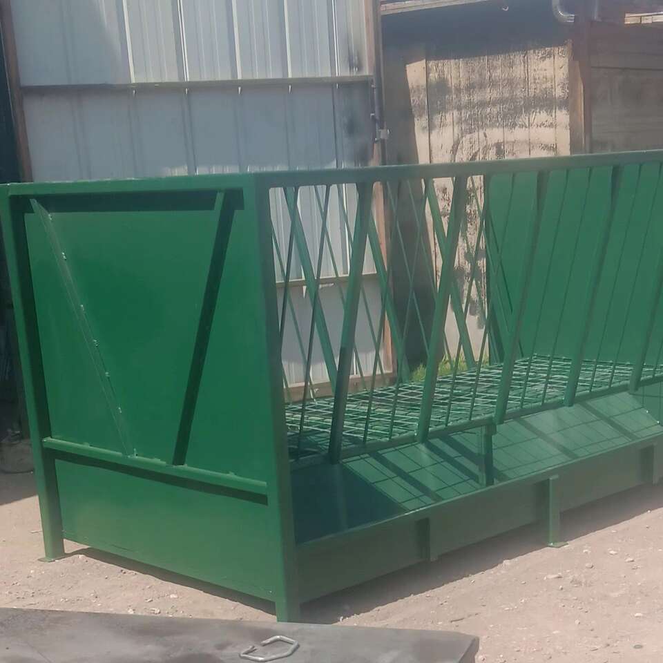 New horse/cattle feeder FREE DELIVERY IN UT