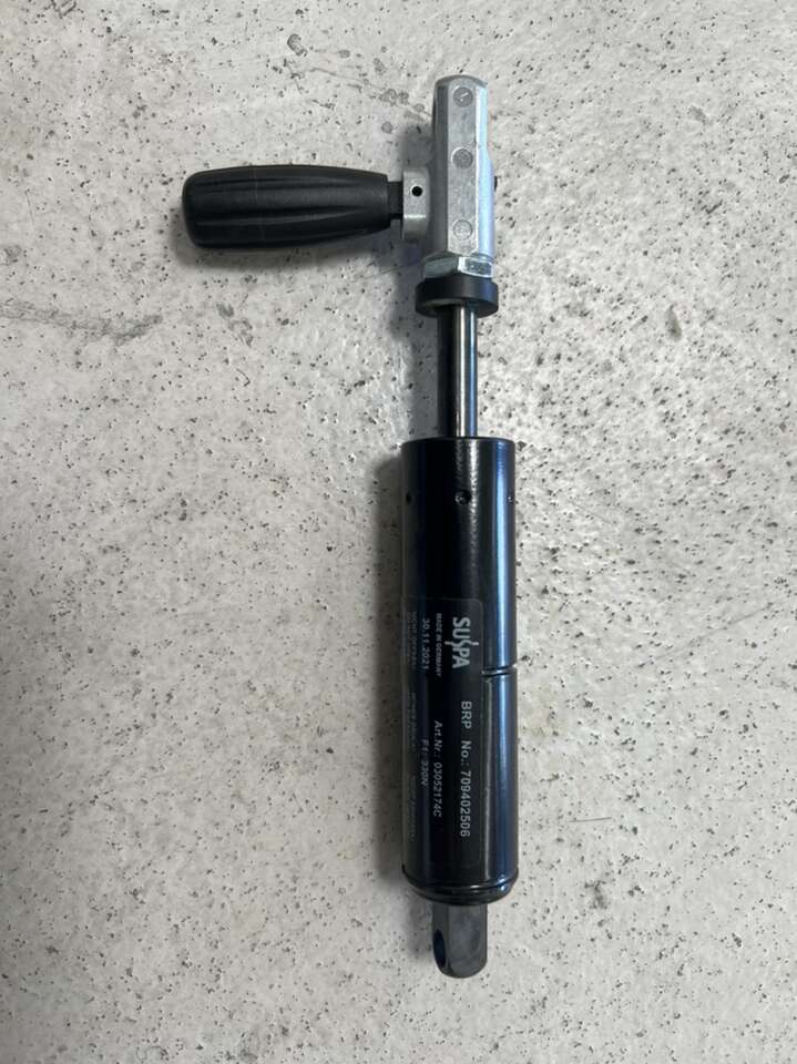 Can-Am X3 Steering Column Adjuster