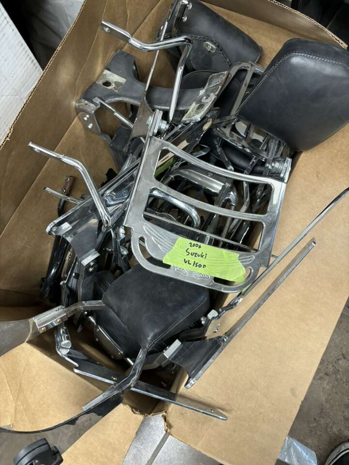 Sissy Bars And Luggage Racks Harley Davidson