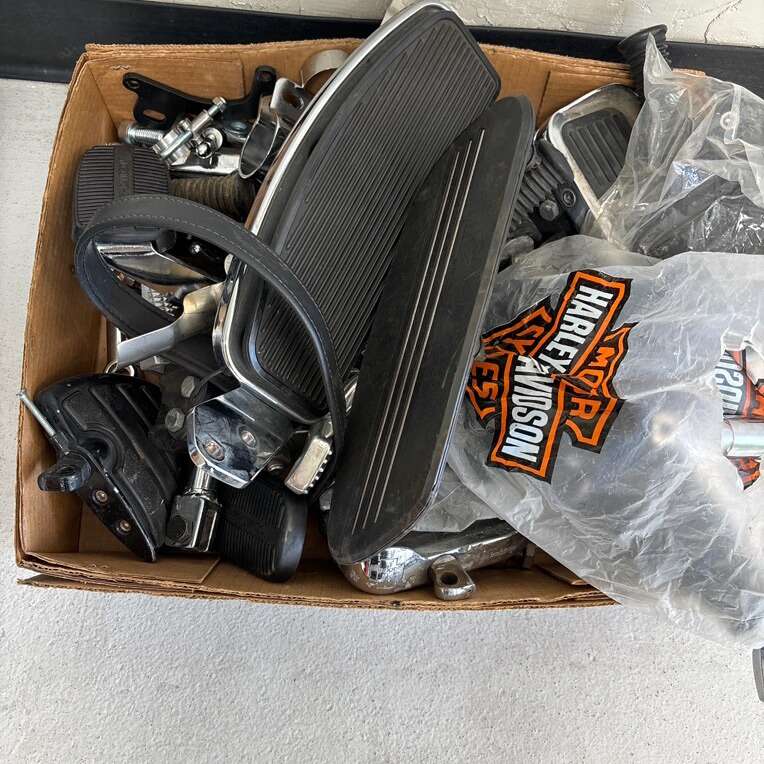 Harley Davidson Pegs, Floorboards Mid Controls