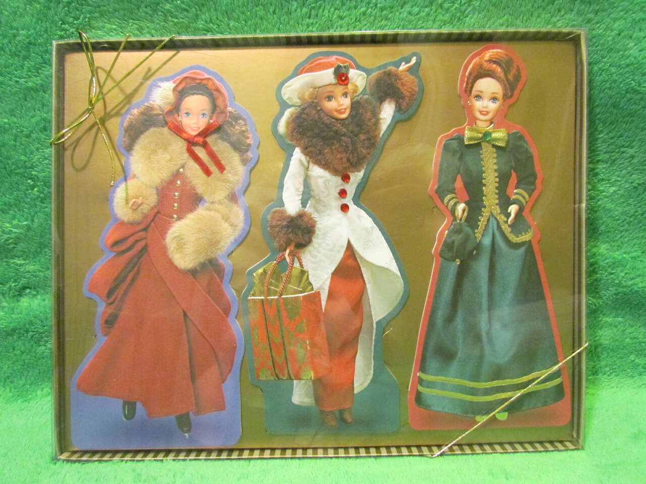 Hallmark Victorian Barbie Paperdoll Paper Dolls Christmas Holiday Card Cards Stationery Set