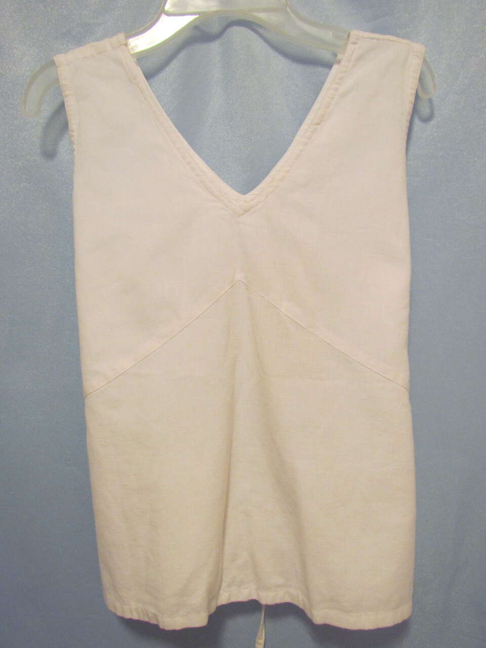 Junior's Accent Circles Ethnic Dreams White Sleeveless V-Neck Shirt Dressy Tank Top Size Small - NWT