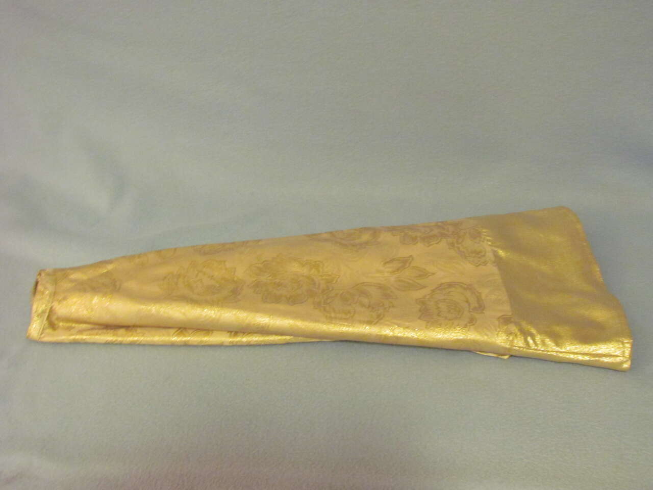 Golden Christmas Tree Skirt - Good pre-owned condition