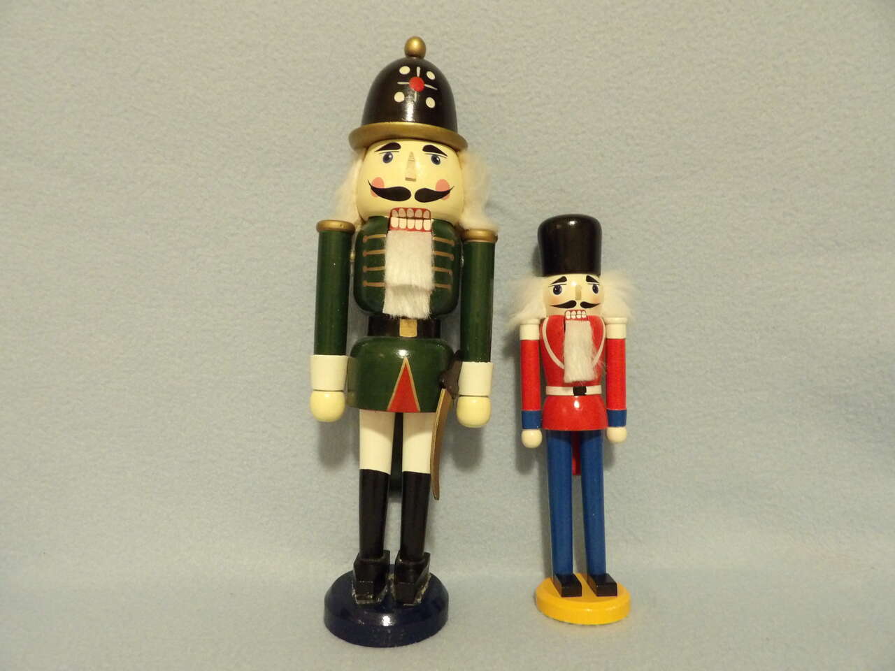 2 Christmas Nutcracker Soldiers Holiday Decorations Decor