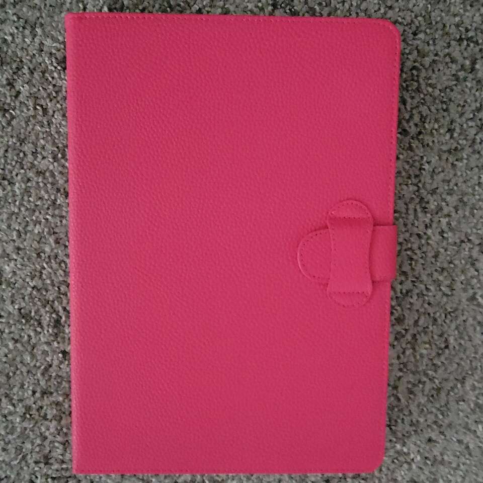 Universal Bluetooth Keyboard Tablet / Case.