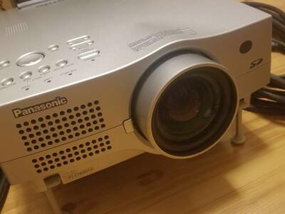 Panasonic PT-L780NTU Projector