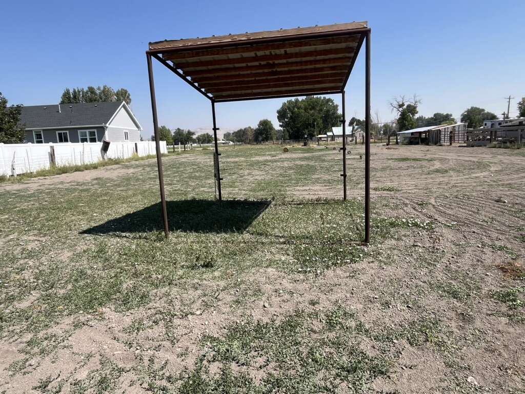 Covered Shelter Barn