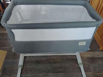 Bedside bassinet