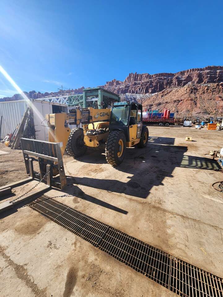 2005 Gehl DL-12H Telehandler (4x4)