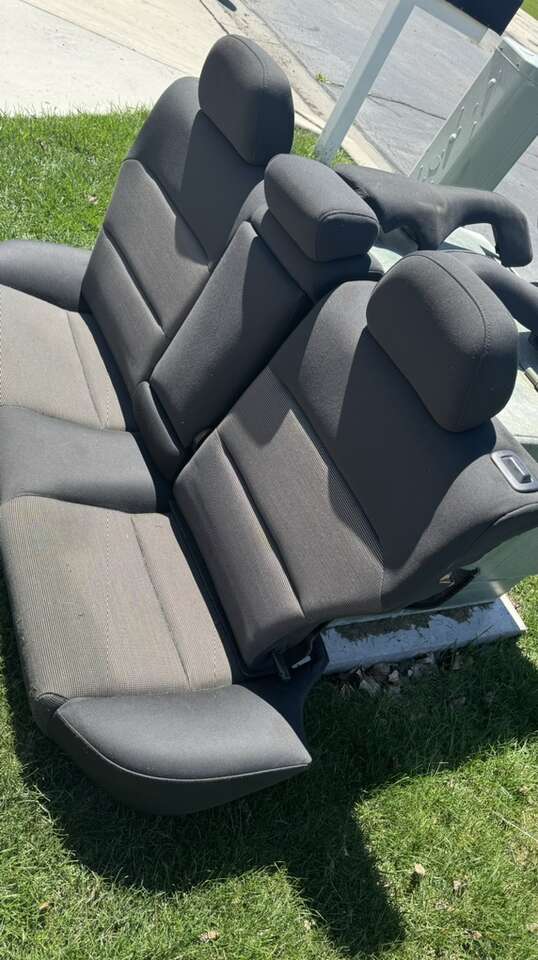 Subaru Outback 04-07 Back Seats (Cloth Fabric) Nic