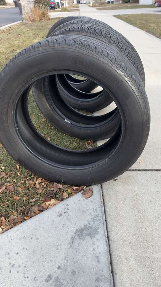 235/50/19 Continental ProContact TX With 8.5/32sec