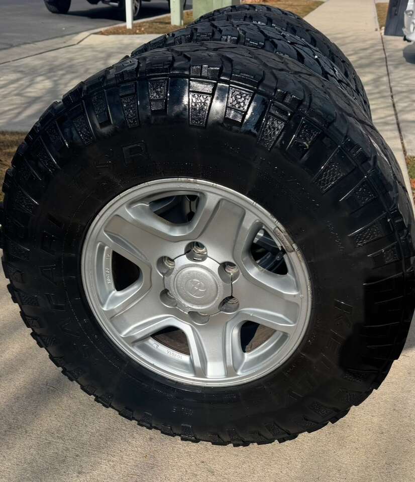 265/75/16 10-Ply Toyota wheels W/Over 9.5/32second