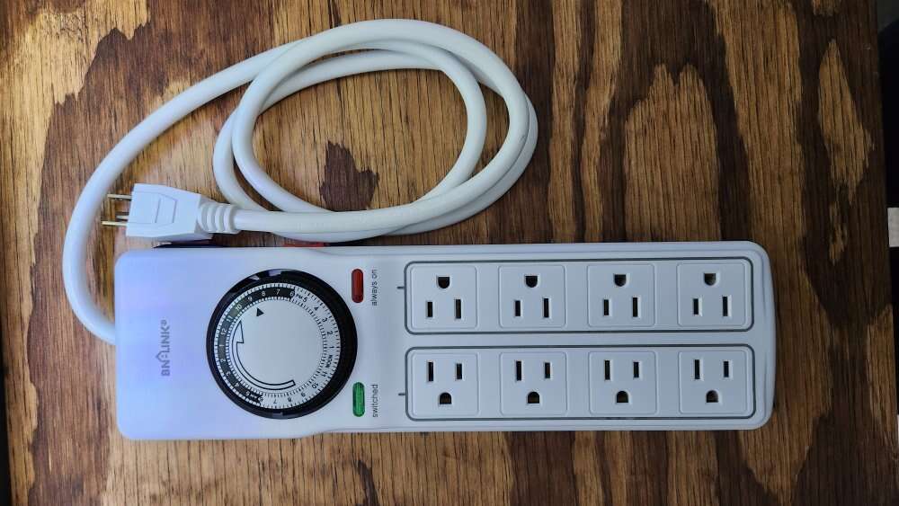BN-LINK 8 Outlet Surge Protector Mechanical Timer